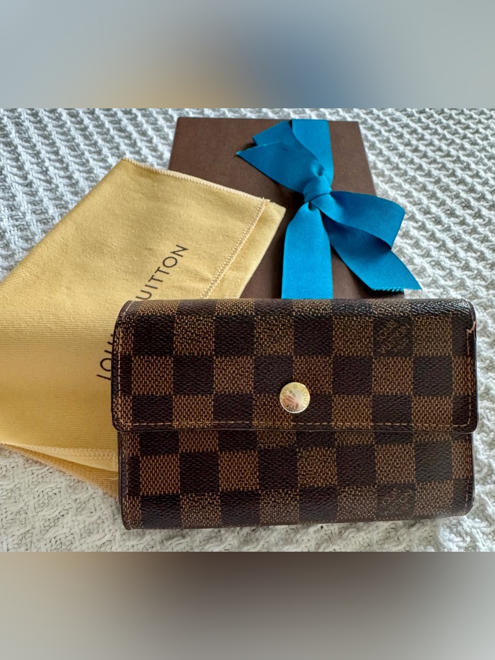 Louis Vuitton Damier Ebene Wallet with Box & Dust Bag (2012)